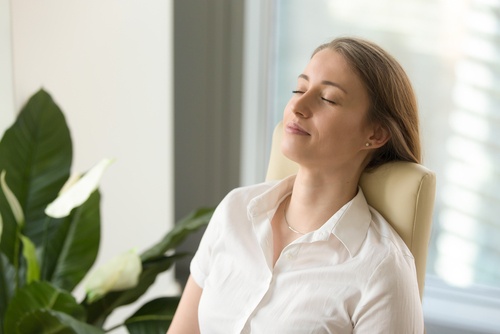 How breathing can help combat fear and stress - Dawn Cady